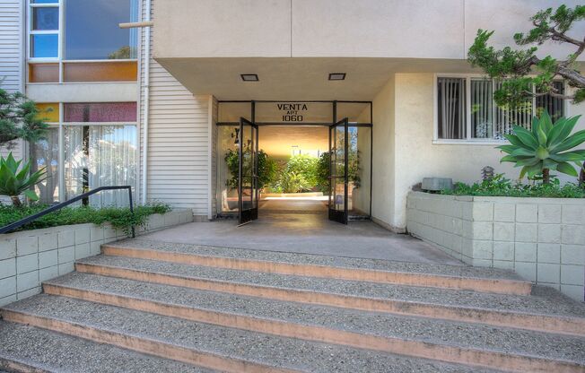 20th Street Luxury Investments LLC
