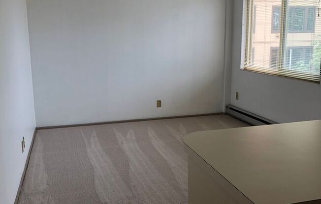 Santa Fe Apartments - Capitol Hill Living!