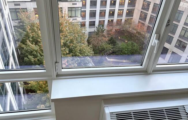 1 bed, 1 bath, 727 sqft, $5,318, Unit 808