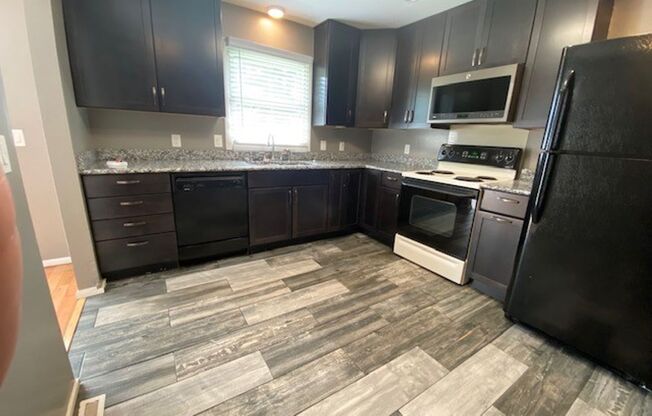 Beautiful 3 bedroom/2 bath home in South West Champaign!