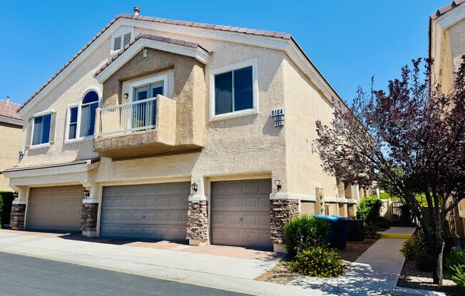BEAUTIFUL TWO STORY TOWNHOUSE IN THE NORTHWEST!