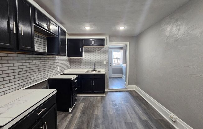 Newly updated 2 bedroom 1 bath apartment for rent