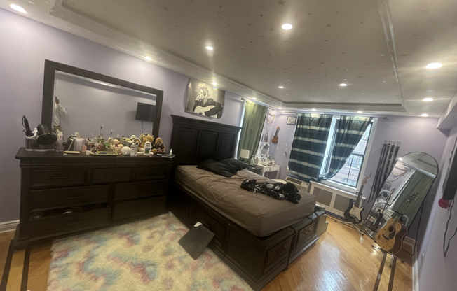 10230 QUEENS BLVD
