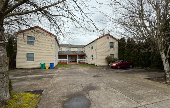6867 FESSENDEN ST