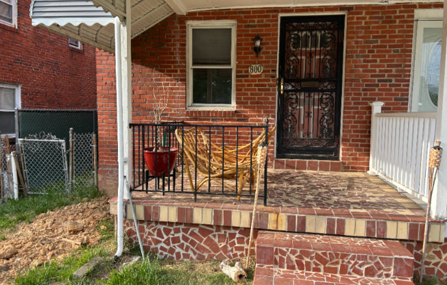 800 GLENWOOD AVE