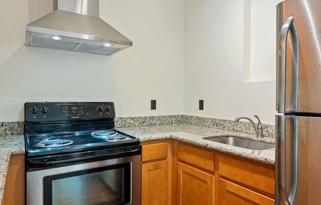 Studio, 1 bath, 359 sqft, $1,325, Unit 205