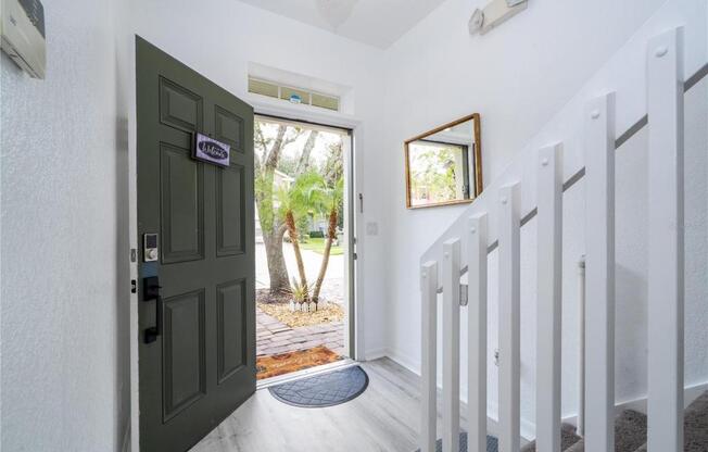 4 beds, 2 baths, 1,400 sqft, $2,500
