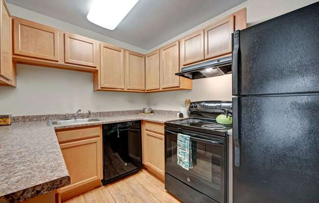Welcome to Hyde Park Apartment Homes