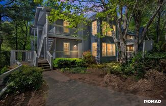Charming 2BR Condo in Sandy Springs