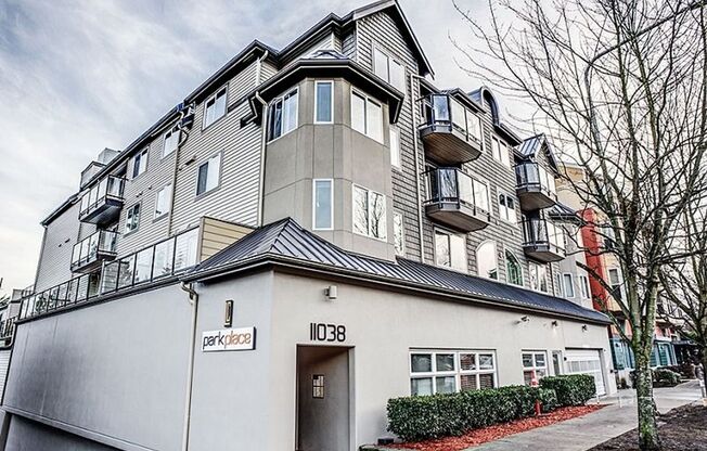 2 beds, 2 baths, 870 sqft, $1,865, Unit 404