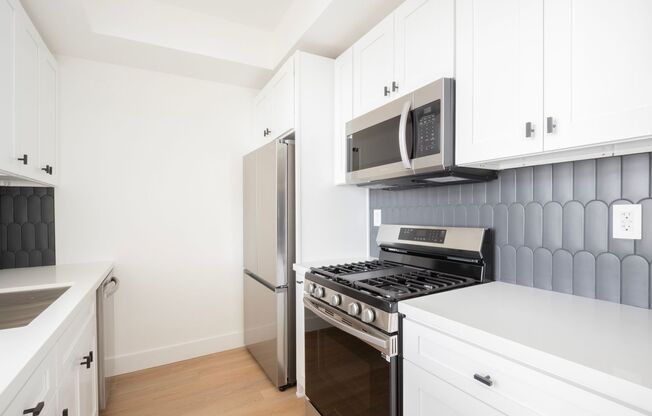 2 beds, 2 baths, $3,254, Unit 103