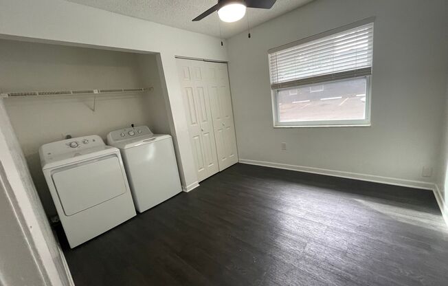 2 beds, 1 bath, 716 sqft, $1,150, Unit 145