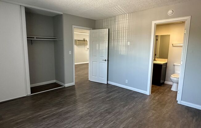 2 beds, 1.5 baths, 866 sqft, $2,855, Unit 800L4
