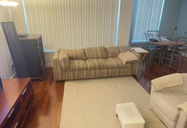 7701 Rialto Blvd. #1121