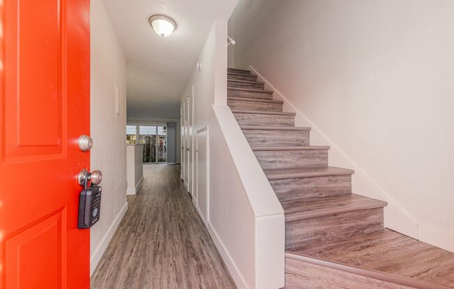 2 beds, 1.5 baths, 1,100 sqft, $1,695, Unit 18