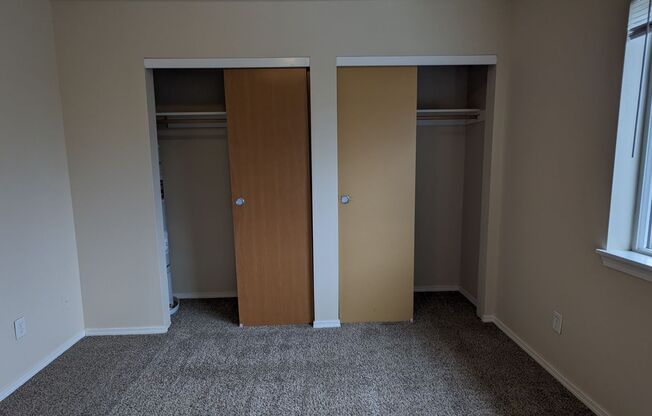 2 beds, 2 baths, 994 sqft, $1,425, Unit E301