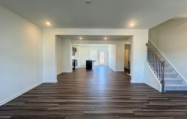 Enjoy this BRAND NEW & FANTASTIC 3-floor Townhouse!!