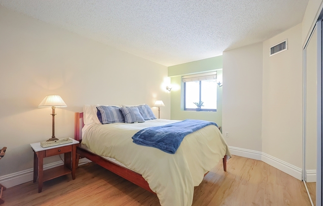 1 bed, 1 bath, 709 sqft, $2,900, Unit 212