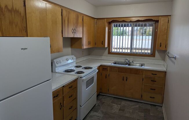 1 bed, 1 bath, $1,025, Unit 08