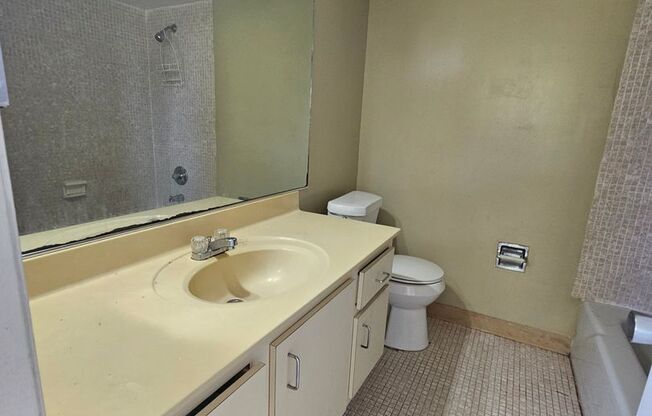 1 bed, 1.5 baths, $1,650, Unit 4314