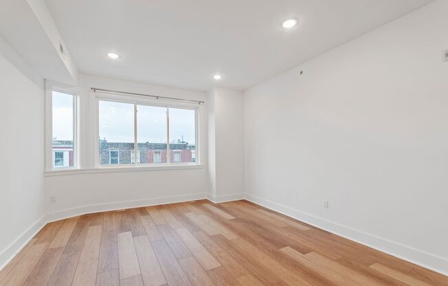 2904 West Diamond Street