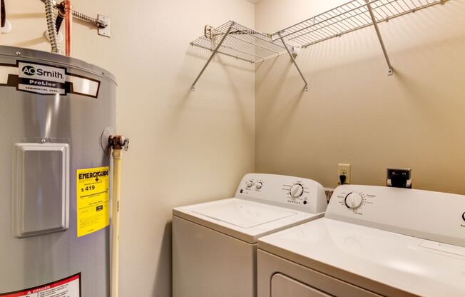 1 bed, 1 bath, 830 sqft, $1,080, Unit 316 - G (Upper)
