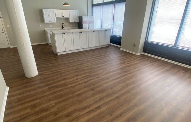 2 beds, 1 bath, 1,000 sqft, $1,250, Unit 102