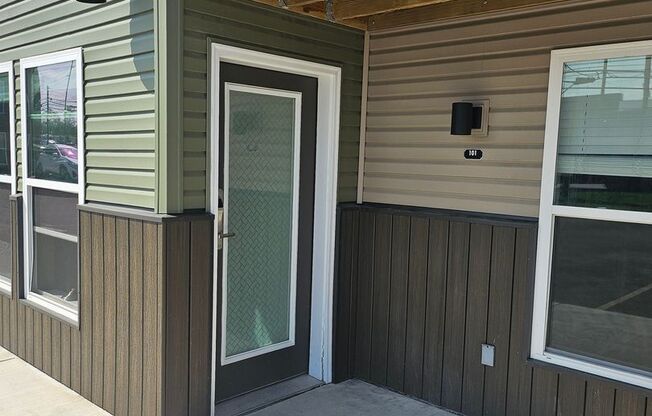 3 beds, 2 baths, 1,288 sqft, $1,600, Unit Neptune 101