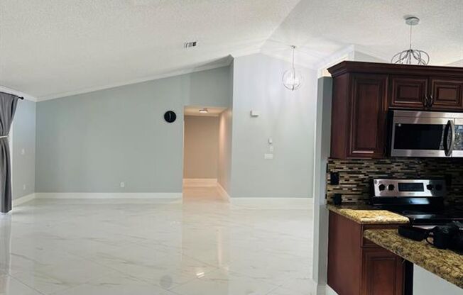 12623 SW 8th Court Ct DAVIE, FL 33325