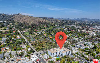 7560 Hollywood Blvd Apt 305