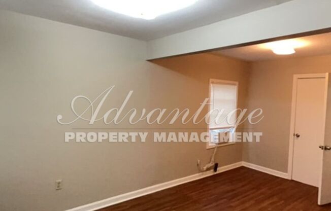 Come see this Cute 2 bedroom Home In South  Memphis- Cute and Spacious - Move In Ready!