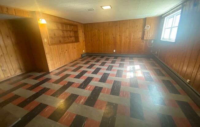 3 beds, 2 baths, $3,850