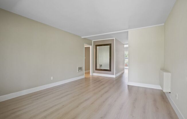 23732 Hillhurst Dr. Apt 1 Laguna Niguel, CA 92677