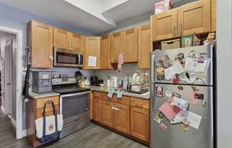 2120 N 8 ST