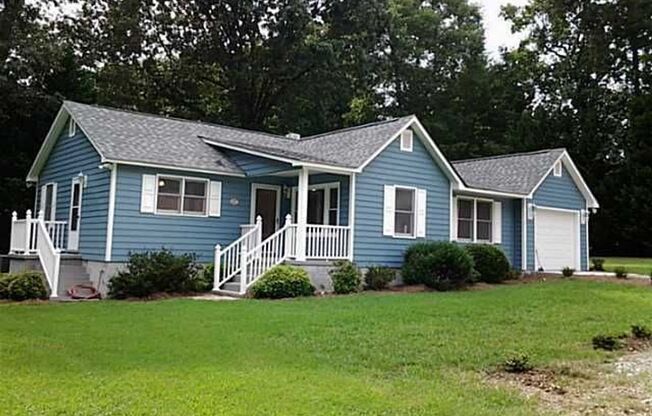 Newly renovated home in NW Greensboro !!