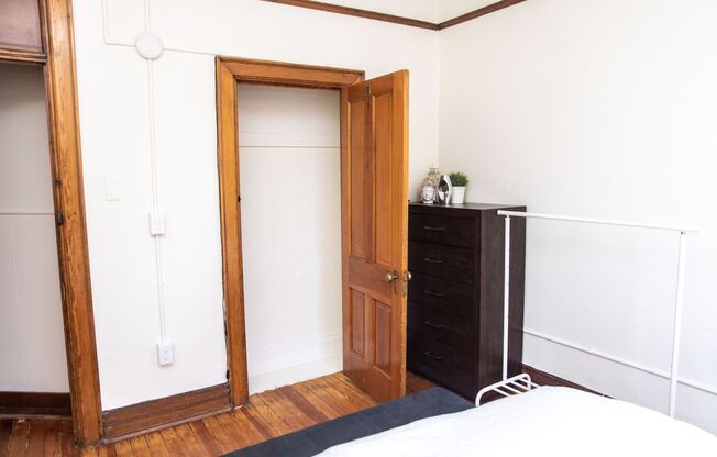1st Month is on us!  Tour Today! Wonderful Apartments at Pearl St!