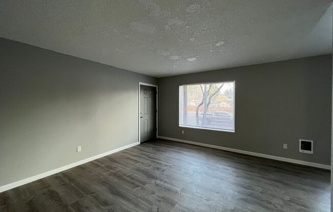 2 beds, 1 bath, 840 sqft, $1,350, Unit 685