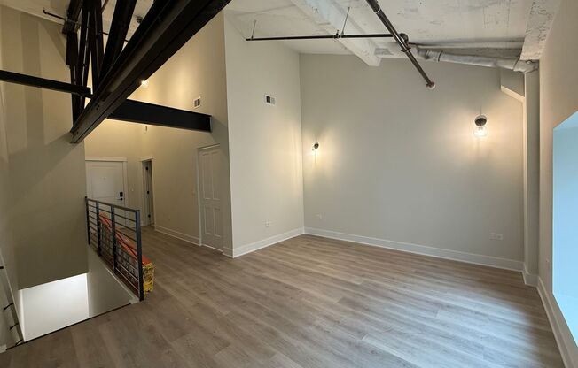 1 bed, 1.5 baths, 689 sqft, $3,375, Unit 202