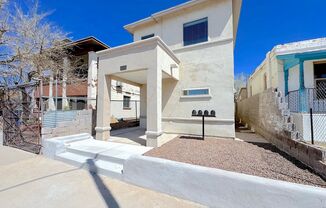 West/Central El Paso 1bed/1bath Refrig A/C Condo!