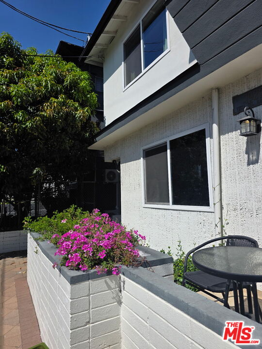 1922 VIS DE MAR AVE