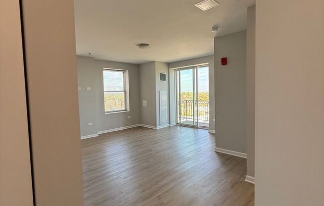 1 bed, 1 bath, 550 sqft, $1,475, Unit 1205