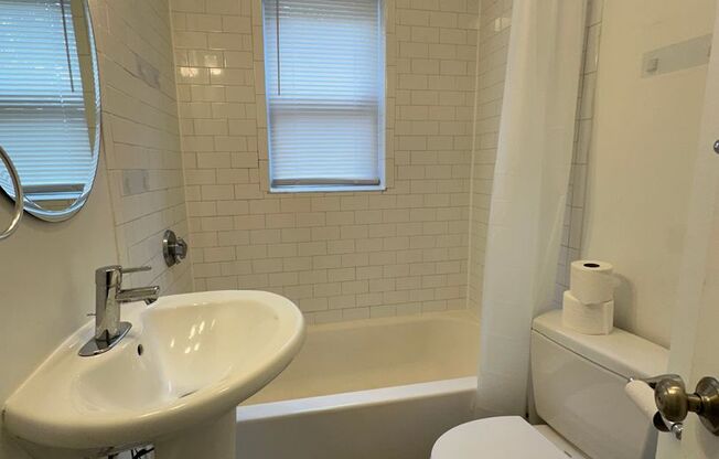 2 beds, 1 bath, 524 sqft, $2,290, Unit 109 Summer #114