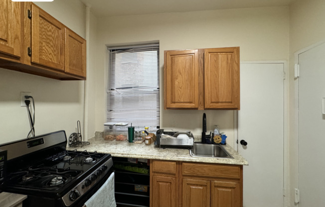 1 bed, 1 bath, 550 sqft, $2,450, Unit 4W