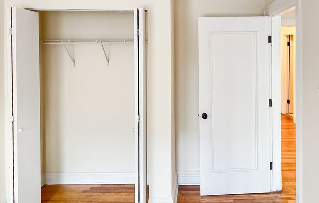 2 beds, 1 bath, 655 sqft, $2,235, Unit 4725-1