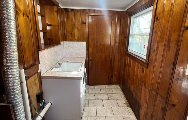 28 DEXTER ST