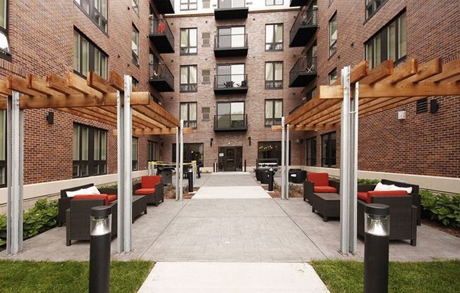 4 beds, 2 baths, 1,308 sqft, $3,550, Unit 501
