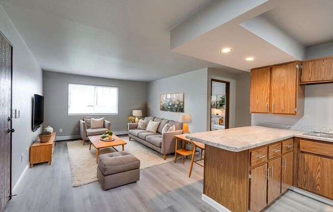 1 bed, 1 bath, 660 sqft, $899, Unit L204
