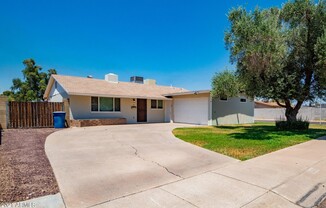 1608 W INVERNESS Drive