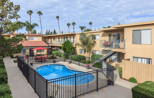 1 bed, 1 bath, 725 sqft, $1,800, Unit 06