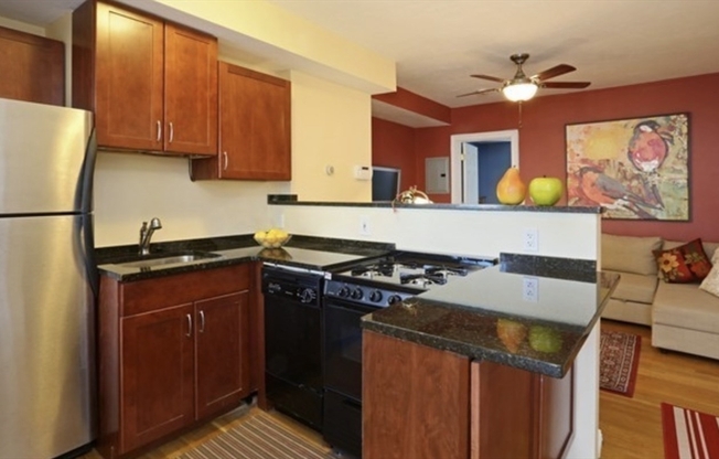 168 W 6 ST
